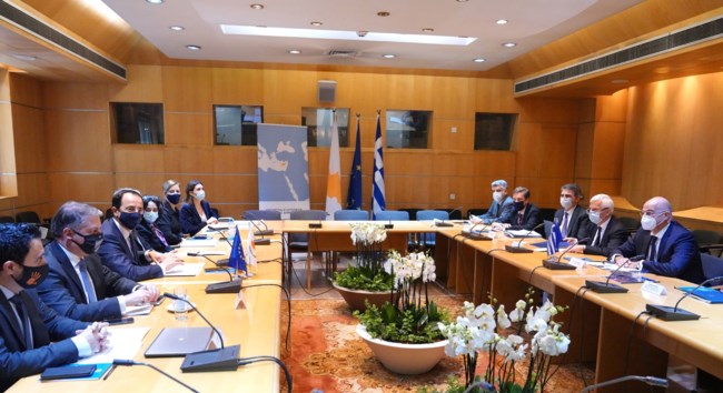 Δένδιας για Τουρκία: Προσπαθεί να αποφύγει τις κυρώσεις – Η ΕΕ να αναλάβει τις ευθύνες της