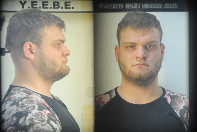 1) ( επ ) GEGA ( ον ) ALEKSANDRO του ARTAN, γεν . 2002 στην Αλβανία