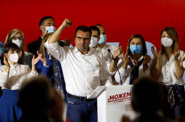 Βόρεια Μακεδονία: Νικητής με μικρή διαφορά ο Ζάεφ στις βουλευτικές εκλογές