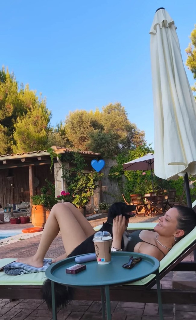 Η Μιμή και η Μαριτίνα Ντενίση μας ξεναγούν στο σπίτι τους στον Θεολόγο - Chic στις αγαπημένες τους γωνιές