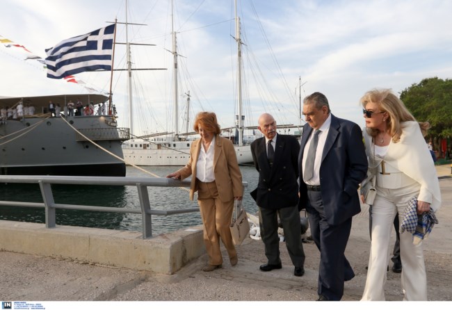 ΒΑΡΔΗΣ ΒΑΡΔΙΝΟΓΙΑΝΝΗΣ ΜΑΡΙΑΝΝΑ ΒΑΡΔΙΝΟΓΙΆΝΝΗ