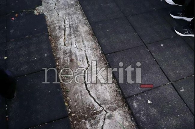 Στις Βούτες ο Ευθύμης Λέκκας για τις ανεξήγητες ρωγμές - "Το φαινόμενο βρίσκεται σε εξέλιξη, μπορεί να επεκταθεί"
