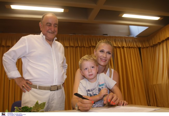 Ρούξι Ντουμιτρέσκου