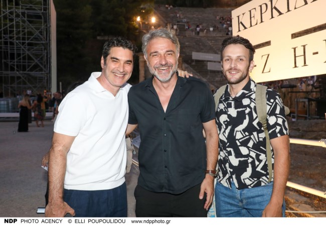 Το "Maestro" απόλαυσε την Κλέλια Ανδριολάτου στην Επίδαυρο - Παπακαλιάτης, Μουρατίδης και πλήθος καλλιτεχνών στο Αρχαίο Θέατρο