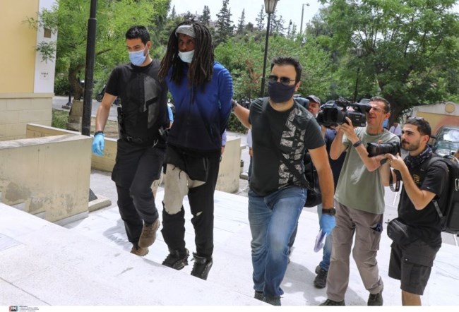 ΕΜΠΡΗΣΤΗΣ ΚΕΡΙΑ