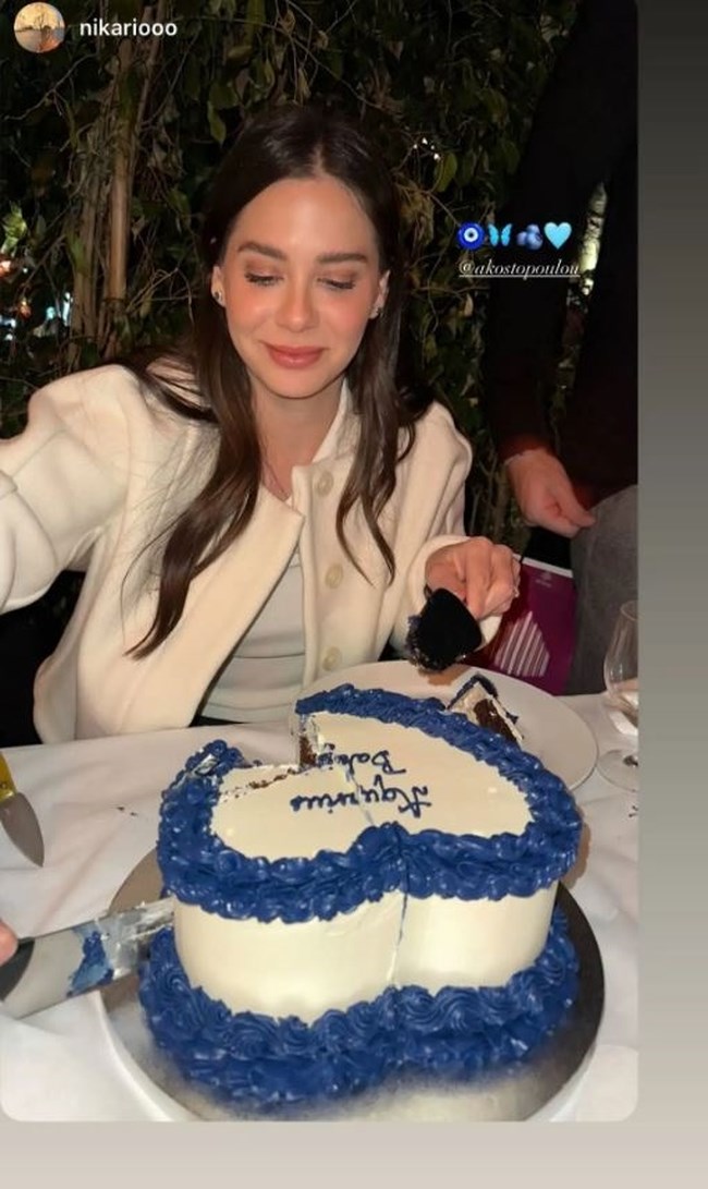 Αλεξάνδρα Κωστοπούλου: Κομψή στο dinner για τα γενέθλιά της - Η εντυπωσιακή τούρτα της
