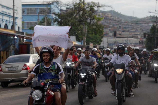 Οργή για τον τραμπικό κυβερνήτη του Ρίο μετά την πρωτοφανή αστυνομική επιχείρηση με 132 νεκρούς