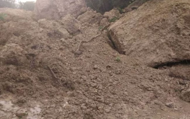 Στο έλεος της κακοκαιρίας η Ήπειρος: Συνεχείς κατολισθήσεις στην Πρέβεζα - Σε Μυρσίνη, Μύτικα και Ε.Ο. τα προβλήματα