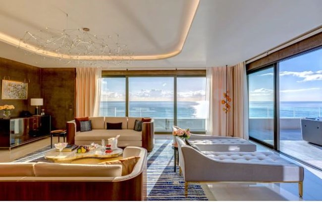 GRACE KELLY SUITE
