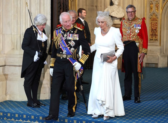 ΚΑΡΟΛΟΣ ΟΜΙΛΙΑ