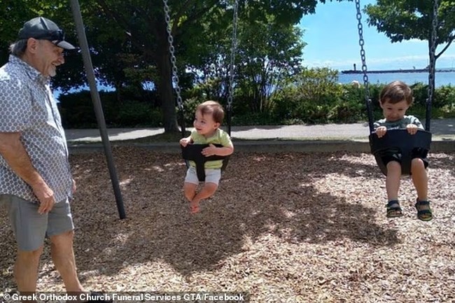 ΕΛΛΗΝΟΚΑΝΑΔΗ ΣΚΟΤΩΣΕ ΤΟΥΣ ΔΥΟ ΓΙΟΥΣ ΤΗΣ