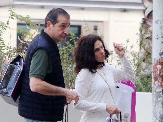 Ελίνα Ακριτίδου: Η σπάνια εμφάνιση με τον σγουρομάλλη γιο της Νικόλα Κουτσουδάκη