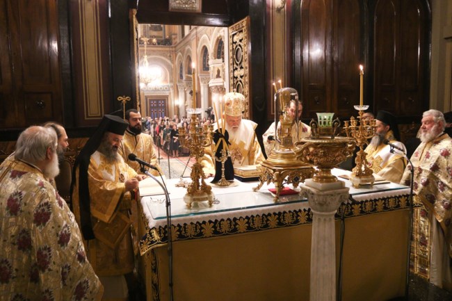 Θεία Λειτουργία στη Μητρόπολη Αθηνών υπό τον Αρχιεπίσκοπο Ιερώνυμο