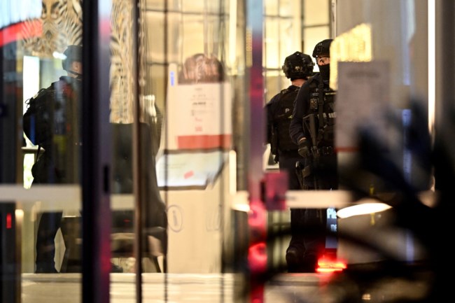Μόνος του έδρασε ο 40χρονος στο Σίδνεϊ: Συγκλονίζουν οι αυτόπτες μάρτυρες - "Η μητέρα και το μωρό αιμορραγούσαν"