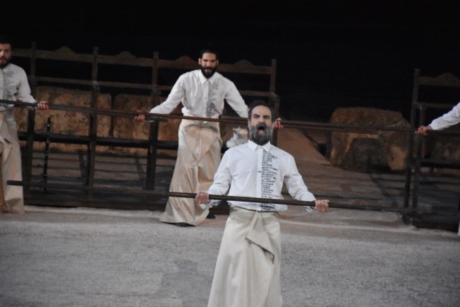 Στη "Διαύγεια" η ΚΥΑ για τα μέτρα στήριξης καλλιτεχνών, ξεναγών και τουριστικών συνοδών - Ποιοι δικαιούνται τα 534 ευρώ