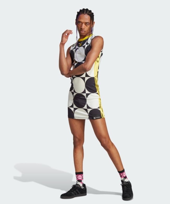 H νέα καμπάνια της Adidas με γυναικεία μαγιό φορεμένα από άντρες - Αντιδράσεις και ομοφοβικά πυρά Adidas ad