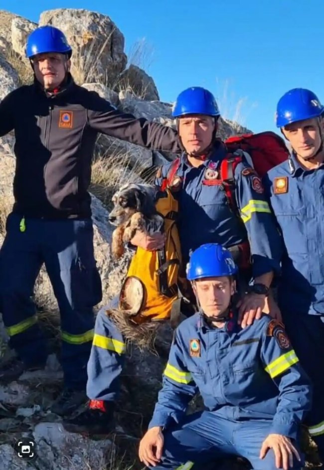 Η 6η ΕΜΑΚ έσωσε την "Καλυψώ" που έπεσε σε σπήλαιο της Αργολίδας