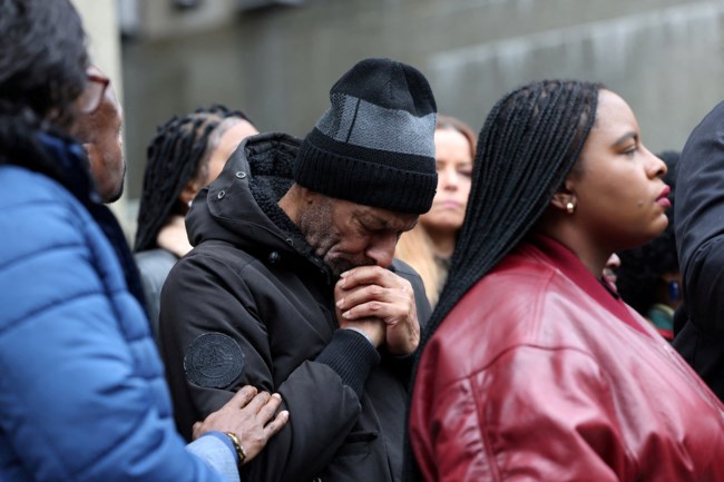 Μετρό ΗΠΑ δίκη κεφαλοκλείδωμα πνιγμός πεζοναύτης