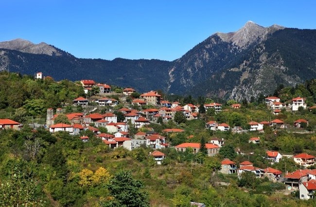 Το μέρος της Ελλάδας με τα πανέμορφα ορεινά χωριά για διακοπές όλο τον χρόνο
