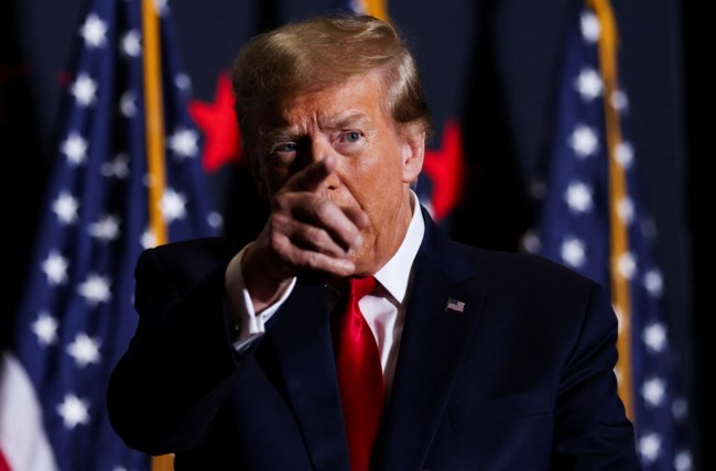 Αποκάλυψη Reuters: Ο Τραμπ είχε ζητήσει από τη CIA να στήσει μυστική επιχείρηση παραπληροφόρησης κατά της Κίνας