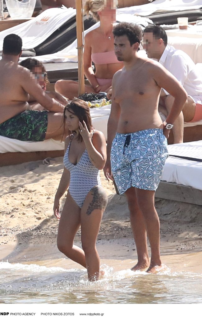 Ελέτρα Λαμποργκίνι: Από τον γάμο στη Λίμνη Κόμο, στη Μύκονο η πάμπλουτη κληρονόμος των Lamborghini [εικόνες]