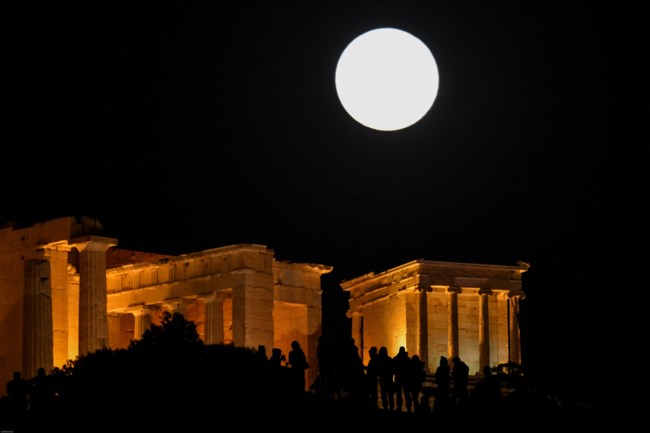 πανσεληνος ακροπολη