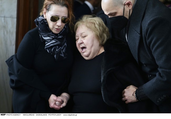 Συγκλονίζει η μητέρα του Ιάσονα Τριανταφυλλίδη: Θέλω να χτυπάω το κεφάλι μου στον τοίχο από τη στενοχώρια