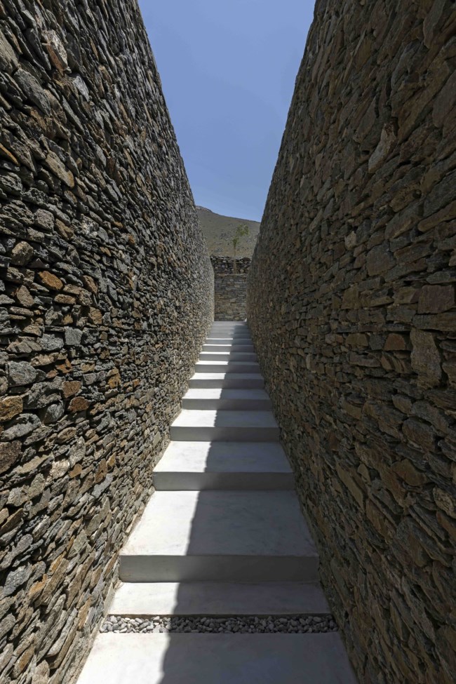 PETRA PAROS