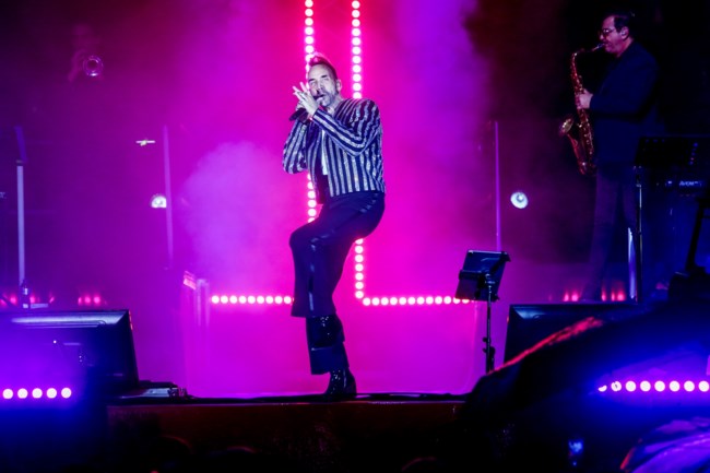 ΦΩΤΑΓΩΓΗΣΗ ΧΡΙΣΤΟΥΓΕΝΝΙΑΤΙΚΟ ΔΕΝΤΡΟ ΣΥΝΤΑΓΜΑ