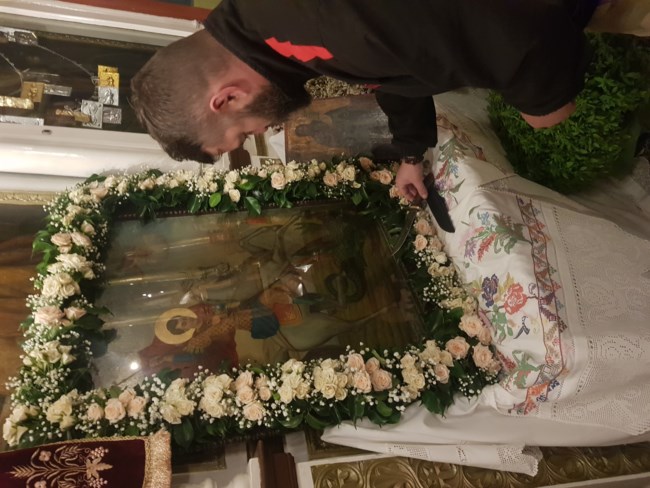 Ρέθυμνο: Τα τάματα στον Άι Γιώργη των Ανωγειανών βοσκών και η παράδοση [εικόνες]