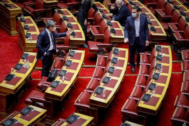 Πρώτο τετ α τετ Λοβέρδου – Τσίπρα μετά την αποκάλυψη ότι "θα του έσπαγε τη μύτη" [εικόνες]