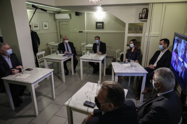 Συνάντηση Τσίπρα σε εστιατόριο με εκπροσώπους της εστίασης: Κίνδυνος χιλιάδων λουκέτων και απώλειας χιλιάδων θέσεων εργασίας