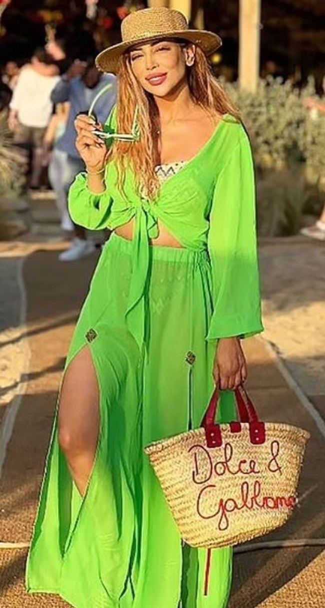 Πέθανε ξαφνικά σε πολυτελές γιοτ δημοφιλής influencer: Οι διακοπές της μεσογειακής καλλονής που είχαν τραγική κατάληξη