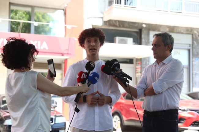ΠΑΝΟΣ ΣΤΑΧΤΟΣ ΛΑΜΠΡΙΝΙΔΗ