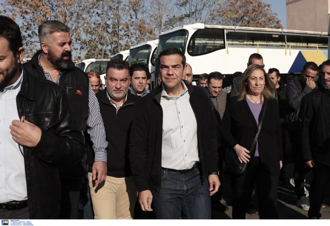 Κάλεσμα Τσίπρα για μαζική συμμετοχή στην αυριανή απεργία: "Η λεηλασία θα τελειώσει, ο δημόσιος χώρος θα στηριχθεί"