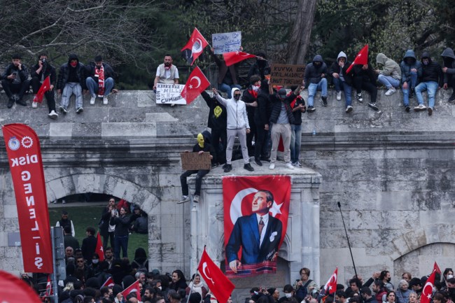 Τουρκία: "Πρώτη ήττα" Ερντογάν οι 15 εκατ. ψήφοι στον προφυλακισμένο Ιμάμογλου - "Καθαρή απολυταρχία στη χώρα"