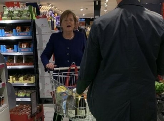 Κορονοϊός: Αρνητικό και το δεύτερο τεστ για την Άνγκελα Μέρκελ - Πάει και σούπερ μάρκετ