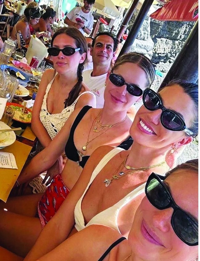 νιαρχου
