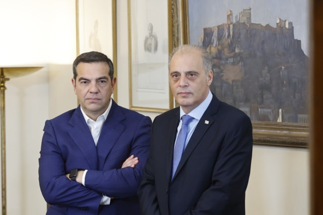 Τσίπρας με Βελόπουλο στο Προεδρικό
