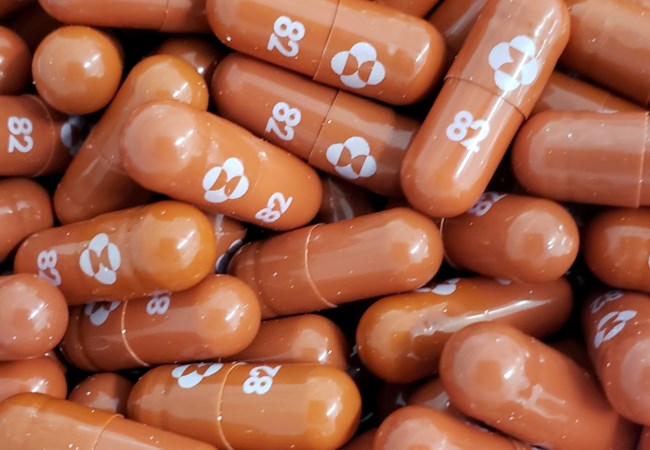 Κορονοϊός: Η Merck ζητά από τον FDA έγκριση για το χάπι - Ποιο είναι το φάρμακο molnupiravir