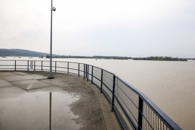 ΠΟΛΩΝΙΑ ΠΛΗΜΜΥΡΕΣ