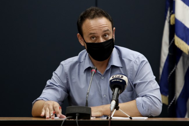Κορονοϊός: "Ανησυχία από την αύξηση κρουσμάτων και διασωληνωμένων" - Η ενημέρωση Κεραμέως, Χαρδαλιά, Μαγιορκίνη