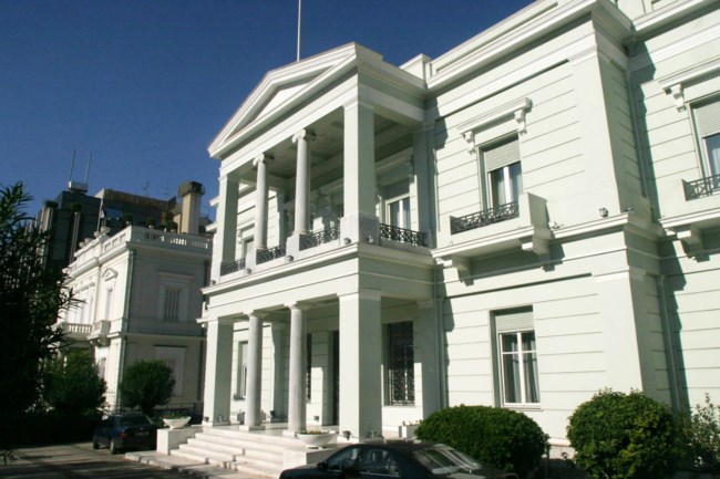 Χαλάει το κλίμα στα ελληνοτουρκικά: Η Αγκυρα επιστρέφει στη ρητορική των "γκρίζων ζωνών" με ανακοίνωση του υπ. Αμυνας