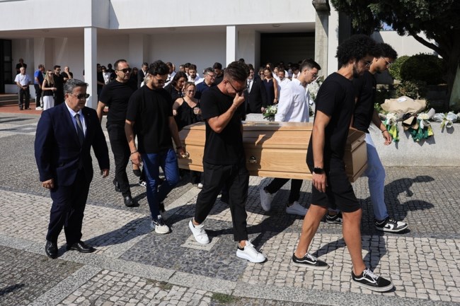 ΚΗΔΕΙΑ ΖΟΤΑ