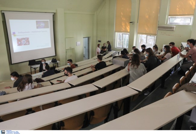 Δείτε τα έξι μη κρατικά πανεπιστήμια που θα λειτουργήσουν το 2025-2026 στην Ελλάδα - Κόντρα για τη "Σορβόννη" που κόπηκε