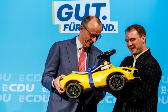 Μερτς κατά Τραμπ: "Δεν τηρεί το διεθνές δίκαιο - Δεν πρέπει να δεχτούμε να γίνουμε πιόνι των ΗΠΑ"