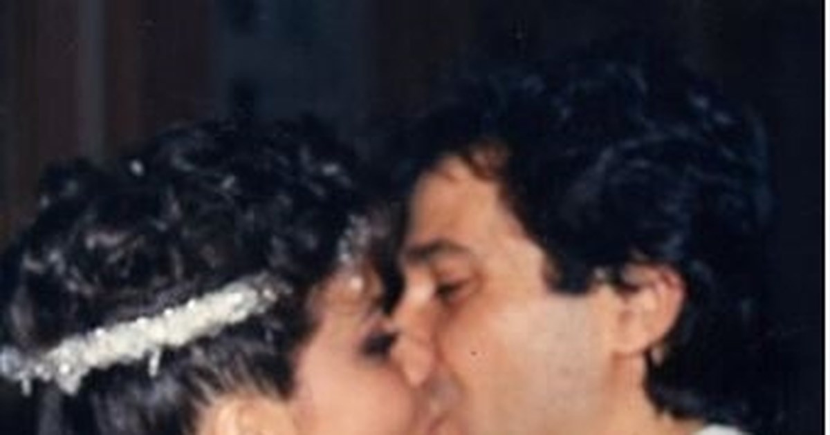 Κηδεία Δάνη Κατρανίδη: Συγκίνηση στο τελευταίο αντίο - Περπάτησαν δίπλα-δίπλα οι πρώην σύζυγοί του [εικόνες - βίντεο] - εικόνα 28