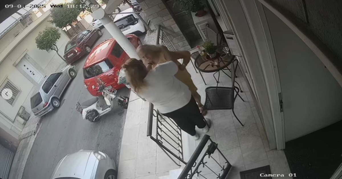 Αυτή είναι η 37χρονη που αγκάλιαζε ηλικιωμένους στον δρόμο και τους έκλεβε τις χρυσές αλυσίδες από τον λαιμό [εικόνες - βίντεο] - εικόνα 4