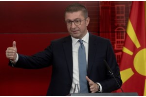 Φον ντερ Λάιεν προς Βόρεια Μακεδονία: "Τροποποιήστε το Σύνταγμα για να συνεχιστεί η ευρωπαϊκή πορεία της χώρας"