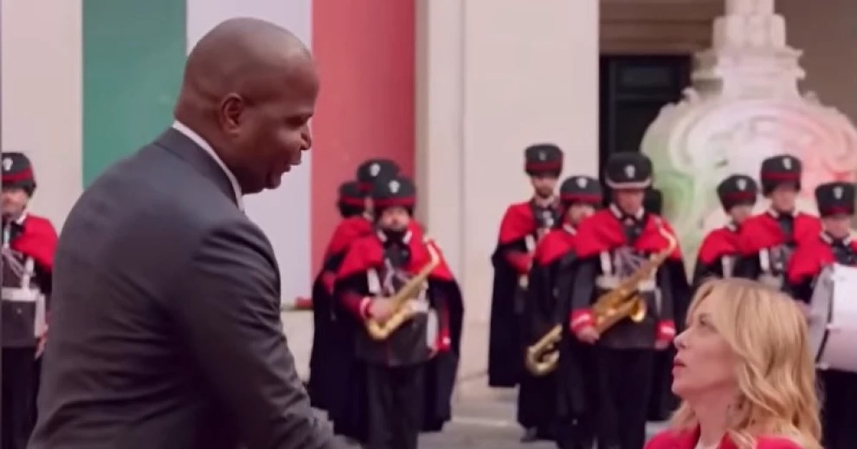 "Πυροβόλησε την Τζόρτζια": Απειλητικά μηνύματα για την Μελόνι με υπογραφή... "Ερυθρές Ταξιαρχίες" - εικόνα 2